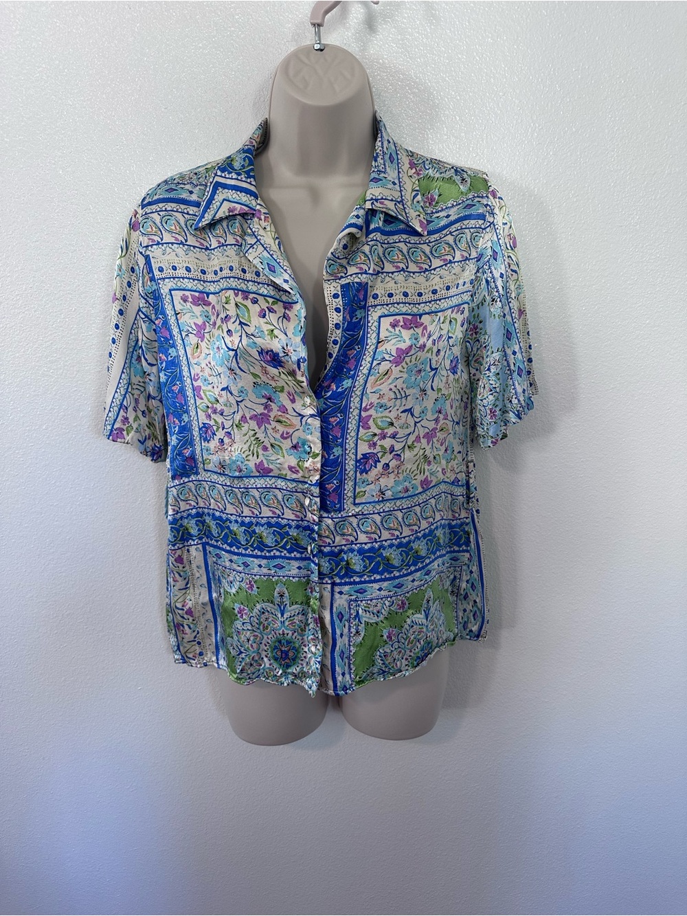 Zara Short-Sleeve Button-Down Top in Blue, Green & Cream Floral Patchwork